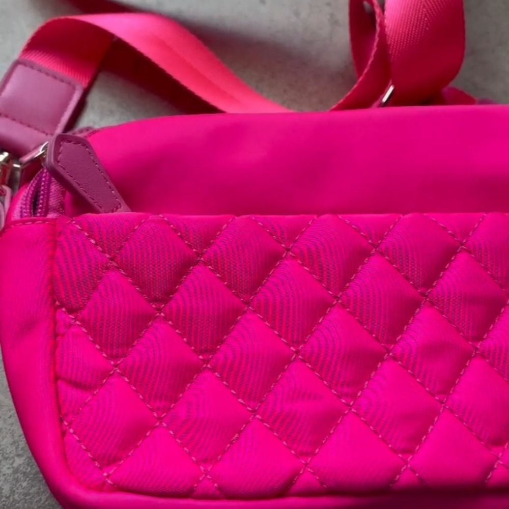 Hot pink nylon Crossbody bag 3 compartments Lots of room fits cell phone - Picture 6 of 8